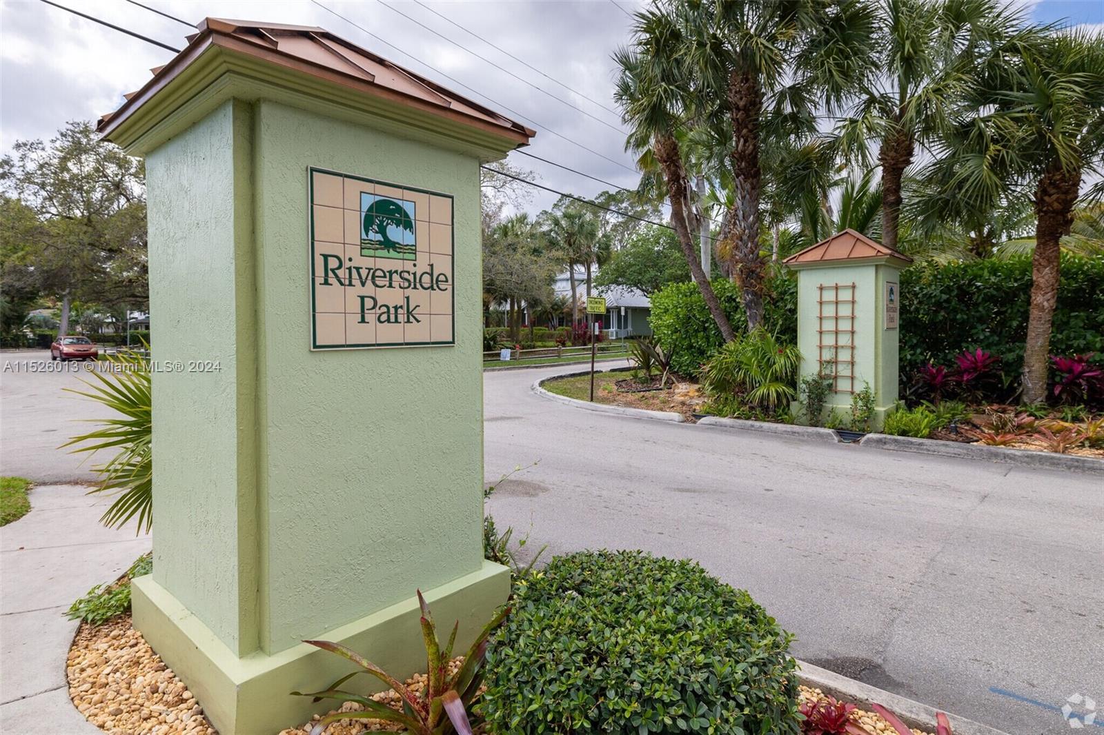 1904 10th Ct, Fort Lauderdale, FL, 33312 United States, 3 Bedrooms Bedrooms, ,2 BathroomsBathrooms,Residential,For Sale,10th Ct,A11526013