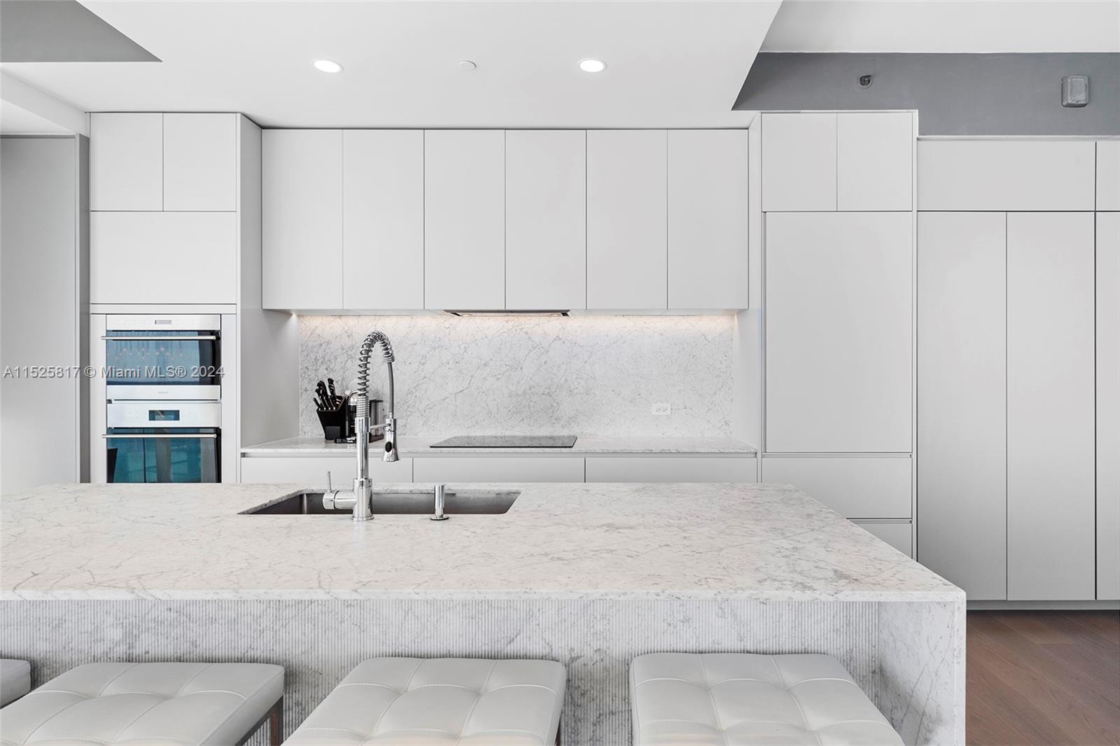 5775 Collins Ave 1101, Miami Beach, Florida 33140, 3 Bedrooms Bedrooms, ,3 BathroomsBathrooms,Residential,For Sale,5775 Collins Ave 1101,A11525817