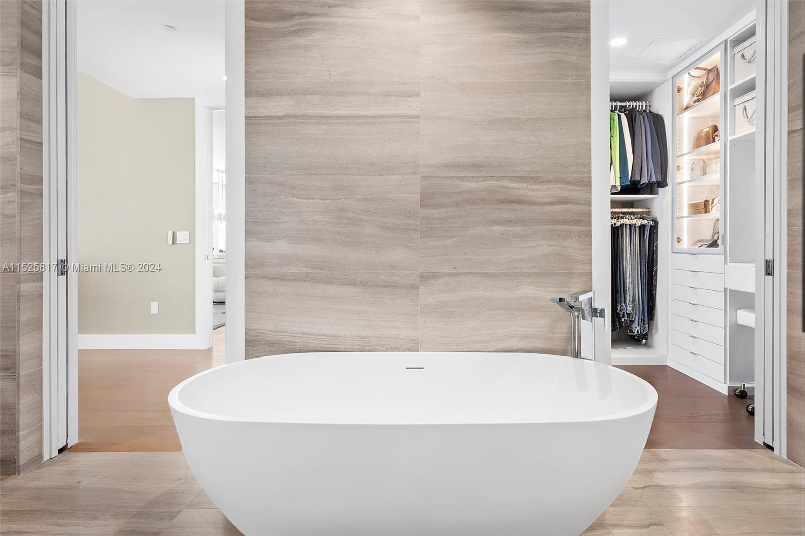 5775 Collins Ave 1101, Miami Beach, Florida 33140, 3 Bedrooms Bedrooms, ,3 BathroomsBathrooms,Residential,For Sale,5775 Collins Ave 1101,A11525817