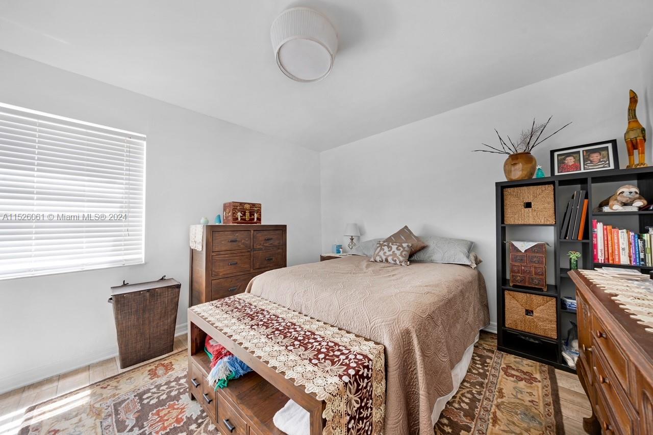 8821 NE 4th Ave Rd, Miami Shores, Florida 33138, 2 Bedrooms Bedrooms, 1 Room Rooms,1 BathroomBathrooms,Residential,For Sale,8821 NE 4th Ave Rd,A11526061