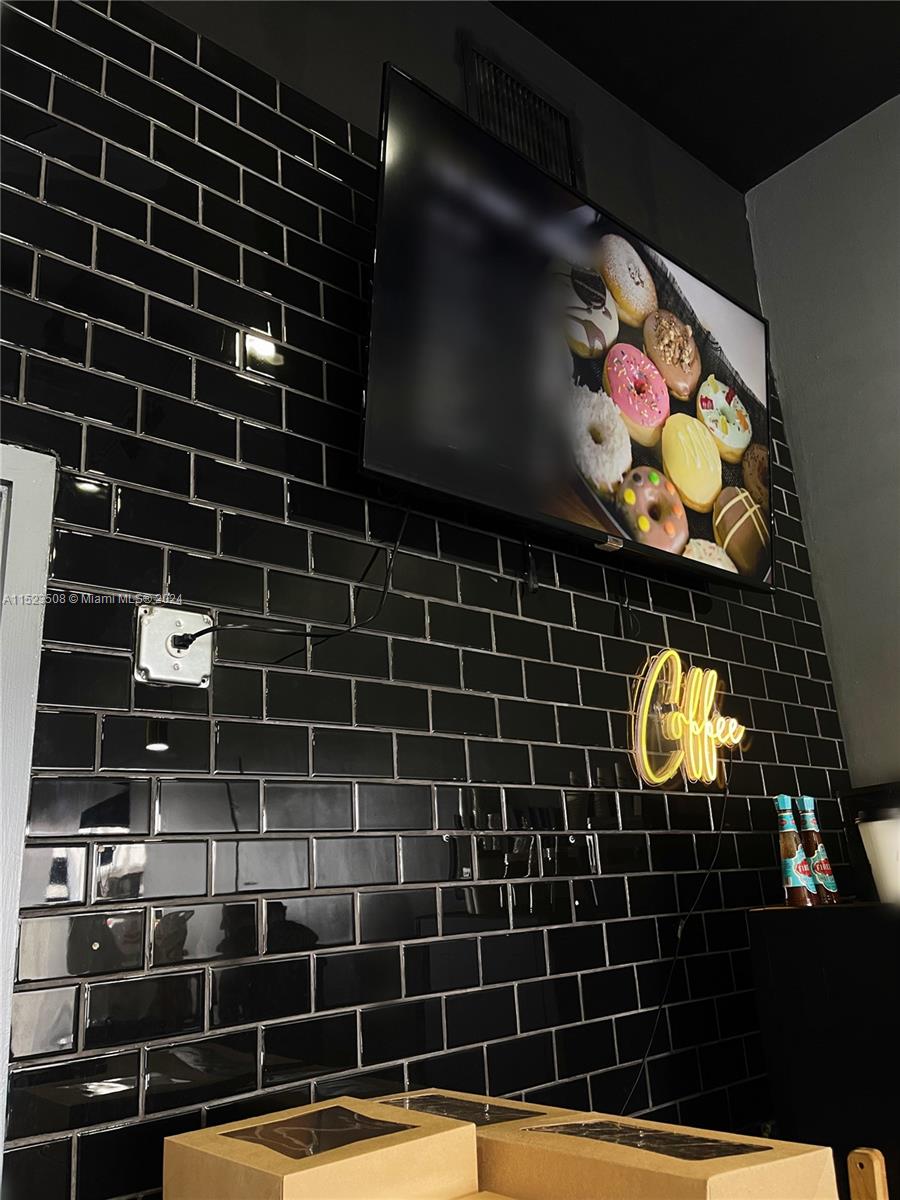 Miami Beach, Miami Beach, Florida 33141, ,Businessopportunity,For Sale, Miami Beach,A11523508