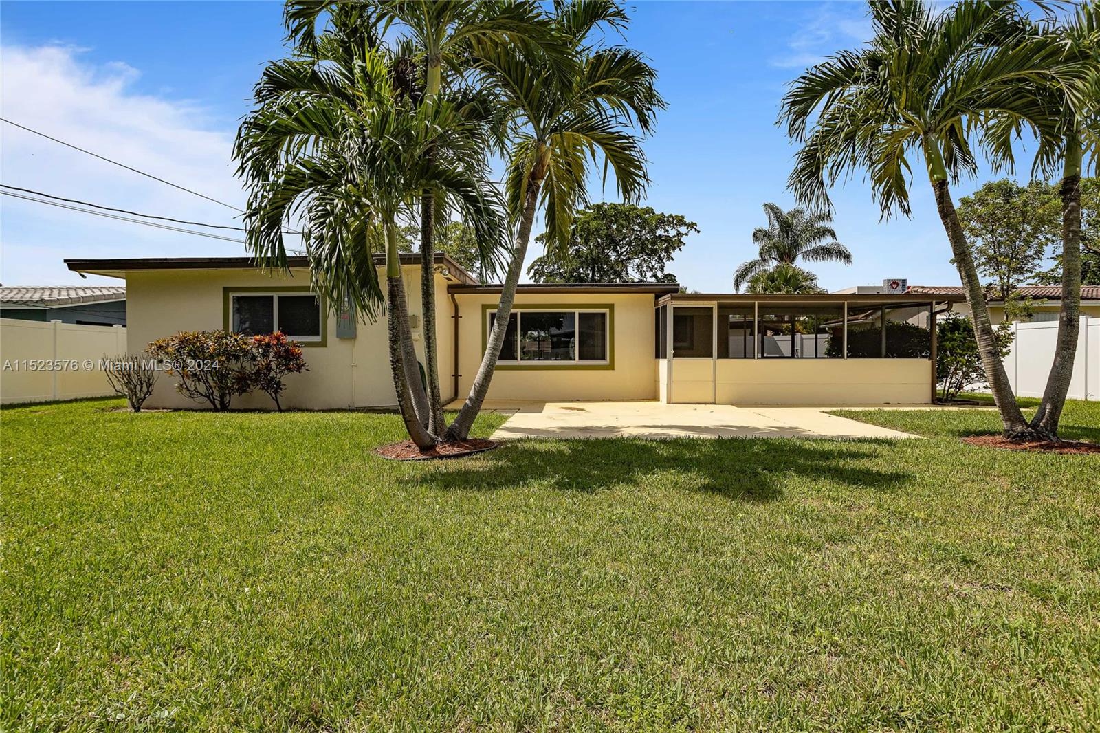 3329 Arthur St, Hollywood, Florida 33021, 3 Bedrooms Bedrooms, ,2 BathroomsBathrooms,Residential,For Sale,3329 Arthur St,A11523576