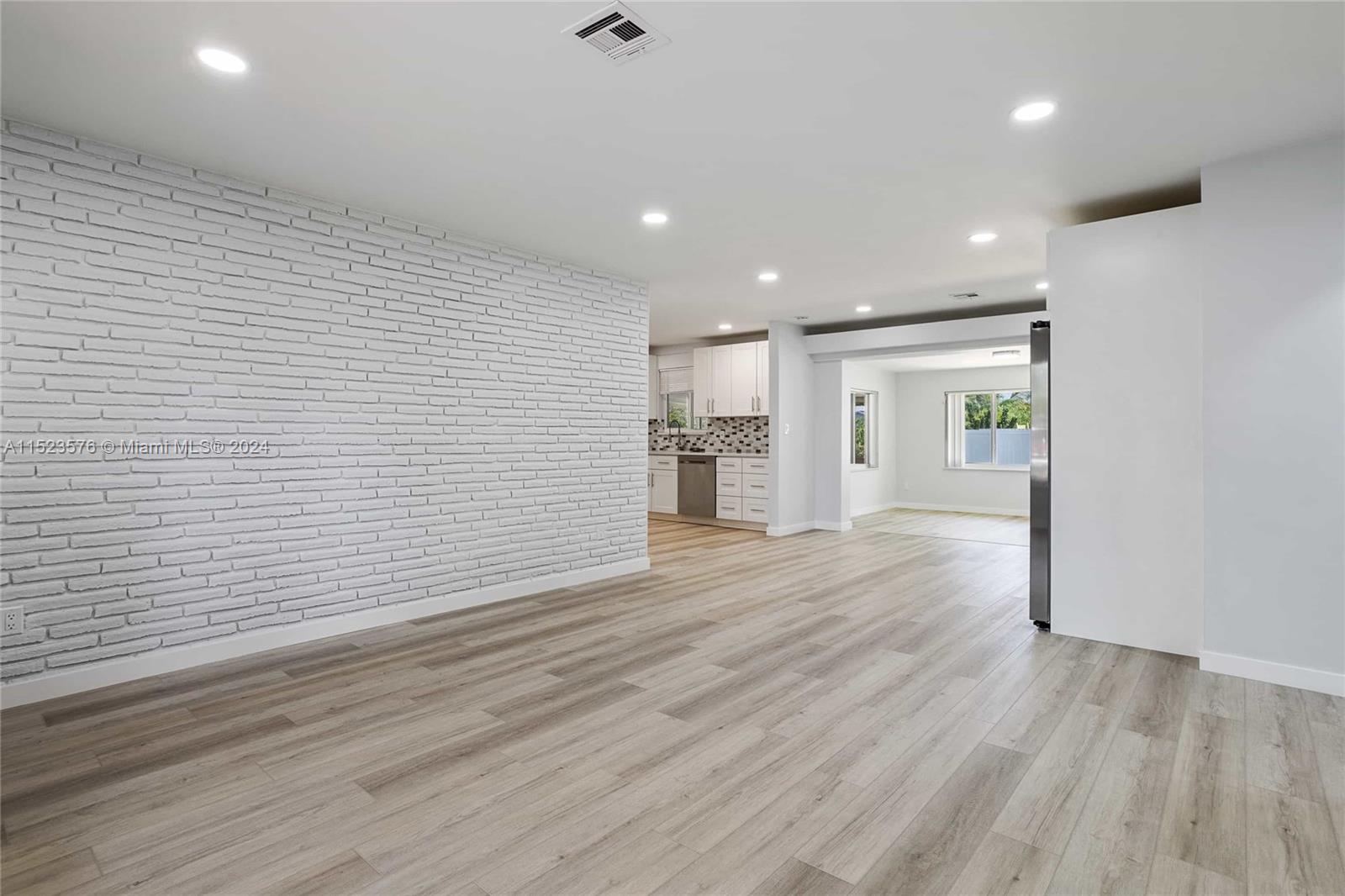 3329 Arthur St, Hollywood, Florida 33021, 3 Bedrooms Bedrooms, ,2 BathroomsBathrooms,Residential,For Sale,3329 Arthur St,A11523576