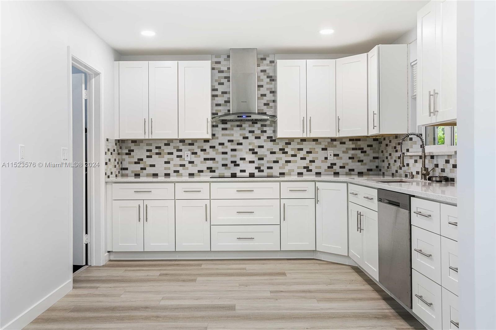 3329 Arthur St, Hollywood, Florida 33021, 3 Bedrooms Bedrooms, ,2 BathroomsBathrooms,Residential,For Sale,3329 Arthur St,A11523576