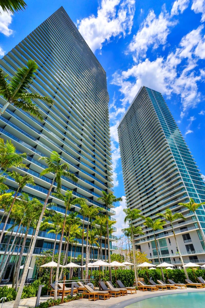 Investors Dream!!! Magnificent opportunity to own this amazing 3BR corner Unit at the luxurious Paraiso Baviews in Edgewater. Enjoy breathtaking bay and water views from the 21st floor. Unit is finished with white porcelain tile all through-out; 9' ceiling heights; floor to ceiling impact glass all around; wrap around terrace; & a stunning kitchen with Italkraft cabinetry, Bosch appliances and Sub-Zero Refrigerator. Paraiso Bayviews amenities feature amenities a rooftop pool on the 46th floor with gorgeous panoramic views of the bay and city, a second pool in the 5th floor, tennis courts, fitness center with a spa, game and children's room, clubhouse, and so much more
