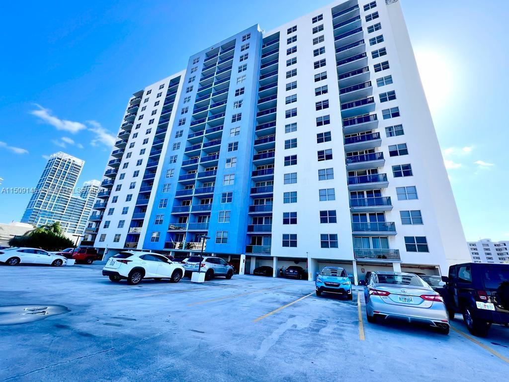 401 69th St 1403, Miami Beach, Florida 33141, ,1 BathroomBathrooms,Residentiallease,For Rent,401 69th St 1403,A11509143