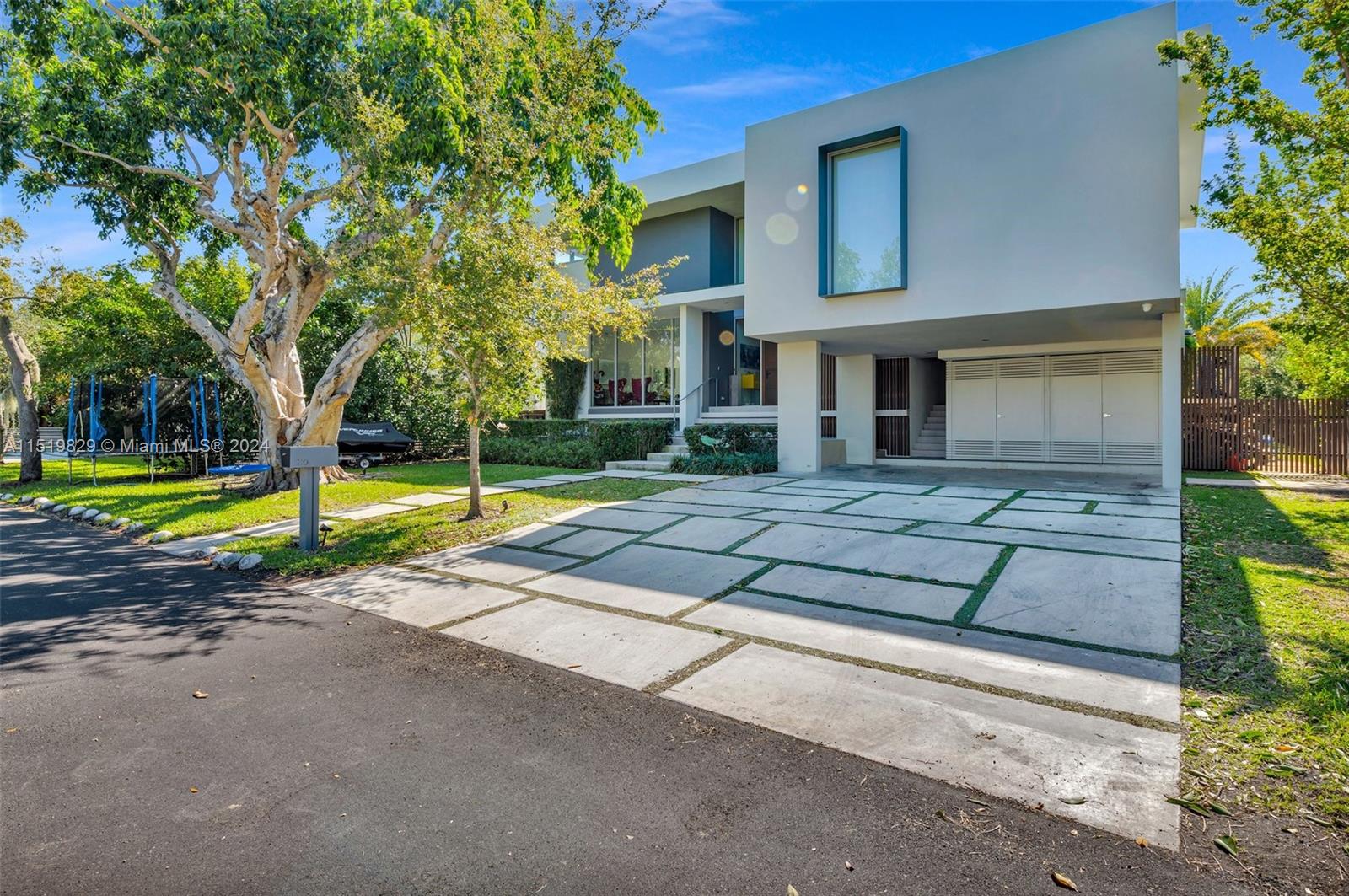 310 Redwood Ln, Key Biscayne, FL, 33149 United States, 6 Bedrooms Bedrooms, ,5 BathroomsBathrooms,Residential,For Sale,Redwood Ln,A11519829