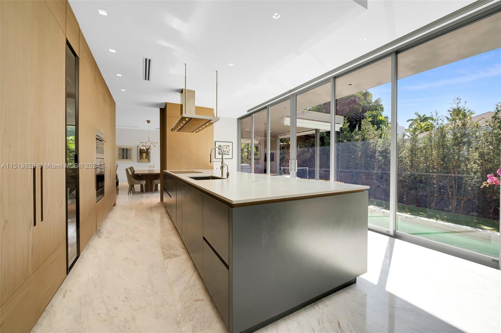 310 Redwood Ln, Key Biscayne, FL, 33149 United States, 6 Bedrooms Bedrooms, ,5 BathroomsBathrooms,Residential,For Sale,Redwood Ln,A11519829