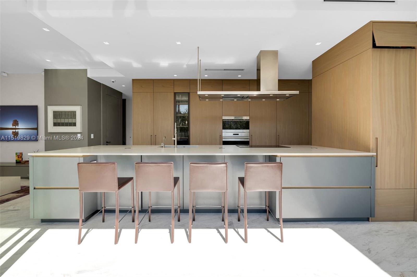 310 Redwood Ln, Key Biscayne, FL, 33149 United States, 6 Bedrooms Bedrooms, ,5 BathroomsBathrooms,Residential,For Sale,Redwood Ln,A11519829