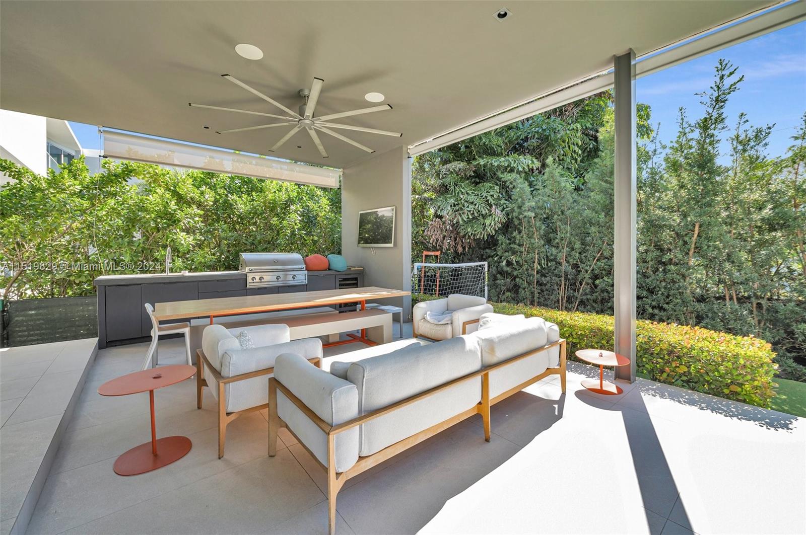 310 Redwood Ln, Key Biscayne, FL, 33149 United States, 6 Bedrooms Bedrooms, ,5 BathroomsBathrooms,Residential,For Sale,Redwood Ln,A11519829