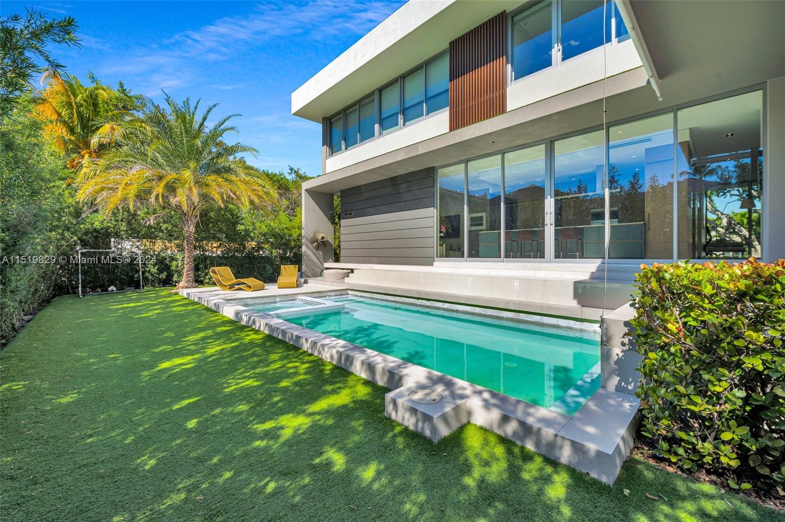 310 Redwood Ln, Key Biscayne, FL, 33149 United States, 6 Bedrooms Bedrooms, ,5 BathroomsBathrooms,Residential,For Sale,Redwood Ln,A11519829