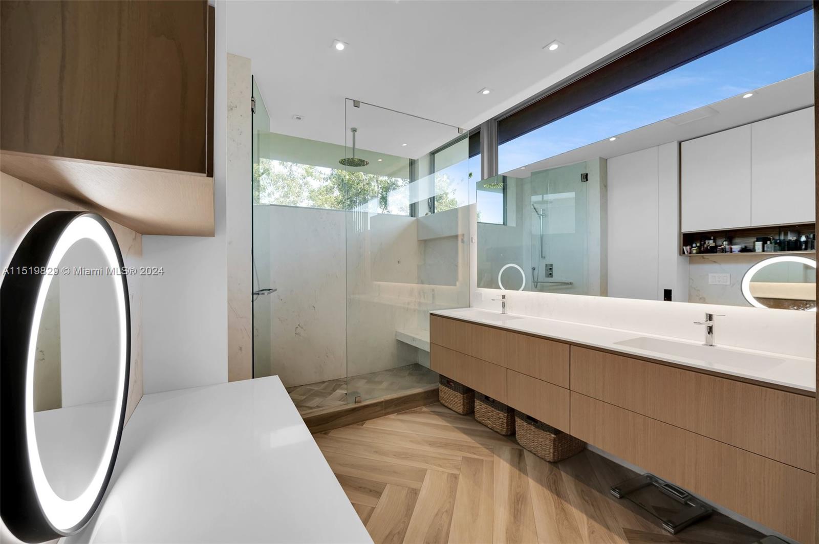 310 Redwood Ln, Key Biscayne, FL, 33149 United States, 6 Bedrooms Bedrooms, ,5 BathroomsBathrooms,Residential,For Sale,Redwood Ln,A11519829