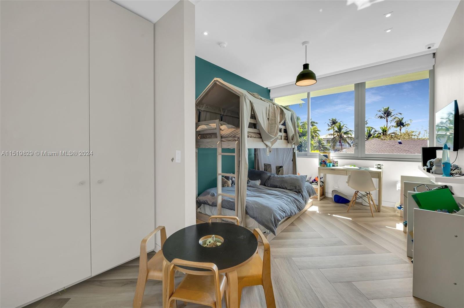 310 Redwood Ln, Key Biscayne, FL, 33149 United States, 6 Bedrooms Bedrooms, ,5 BathroomsBathrooms,Residential,For Sale,Redwood Ln,A11519829