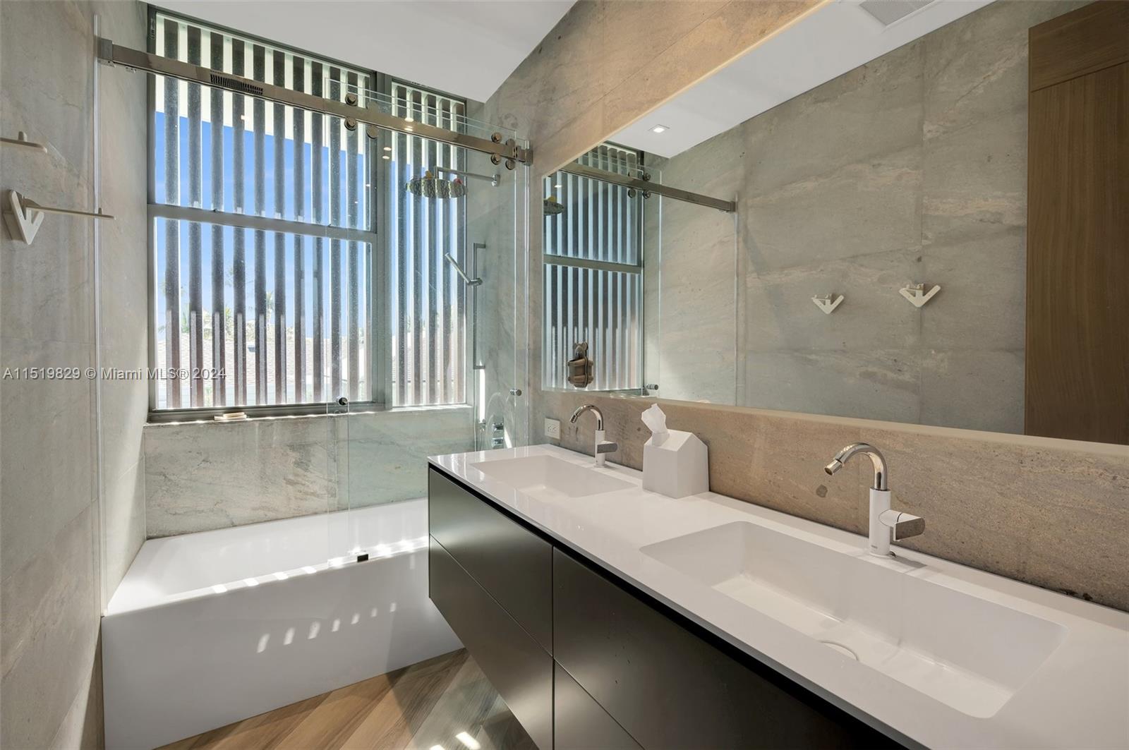 310 Redwood Ln, Key Biscayne, FL, 33149 United States, 6 Bedrooms Bedrooms, ,5 BathroomsBathrooms,Residential,For Sale,Redwood Ln,A11519829