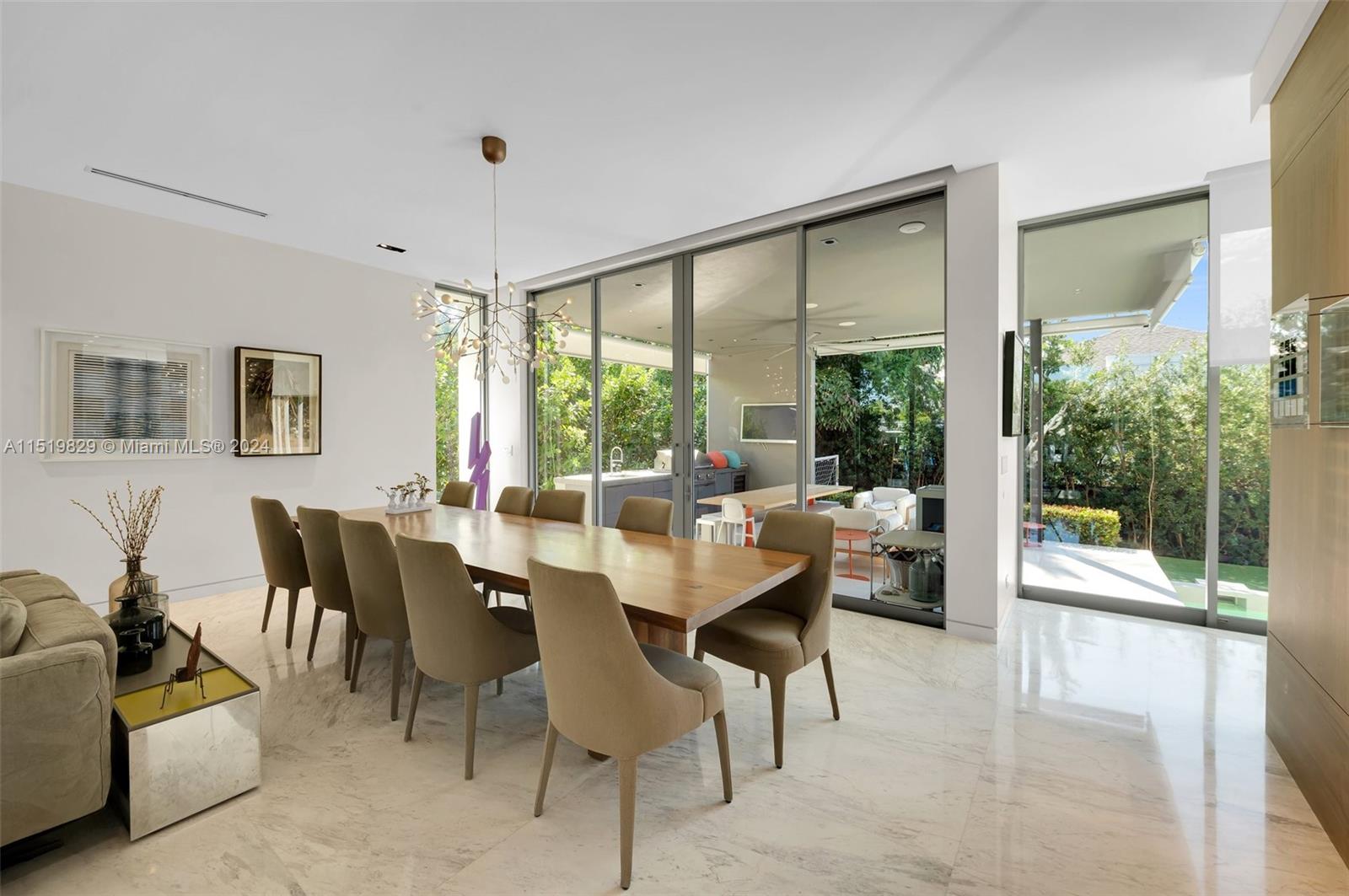 310 Redwood Ln, Key Biscayne, FL, 33149 United States, 6 Bedrooms Bedrooms, ,5 BathroomsBathrooms,Residential,For Sale,Redwood Ln,A11519829