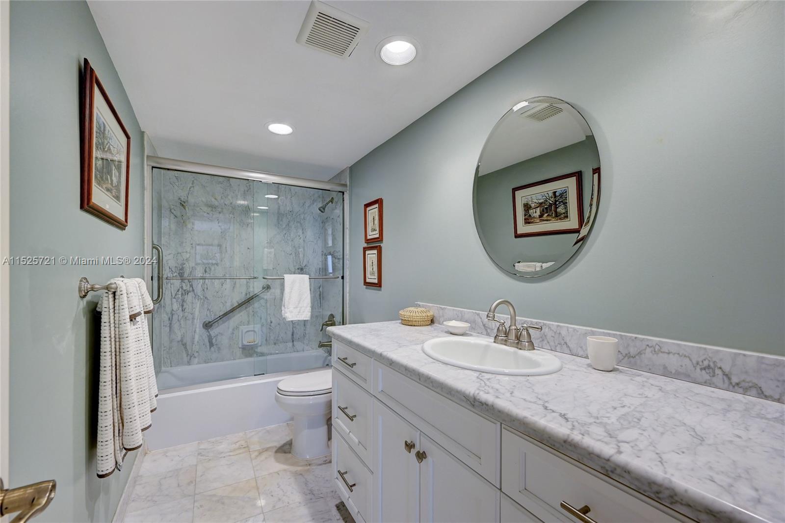 936 Intracoastal Dr, Fort Lauderdale, FL, 33304 United States, 2 Bedrooms Bedrooms, ,2 BathroomsBathrooms,Residential,For Sale,Intracoastal Dr,A11525721