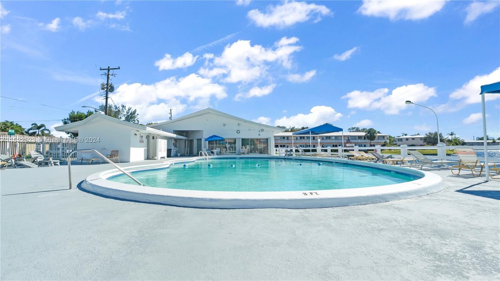 815 SW 11th Ave 23G, Hallandale Beach, Florida 33009, 2 Bedrooms Bedrooms, ,1 BathroomBathrooms,Residential,For Sale,815 SW 11th Ave 23G,A11522523