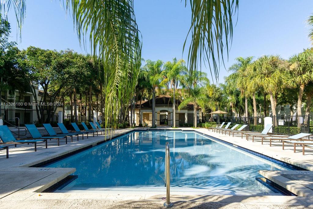 640 S Park Rd 21-4, Hollywood, Florida 33021, 3 Bedrooms Bedrooms, ,2 BathroomsBathrooms,Residentiallease,For Rent,640 S Park Rd 21-4,A11526180