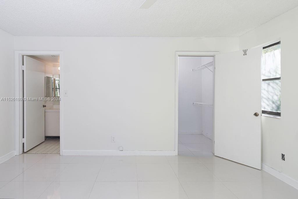 640 S Park Rd 21-4, Hollywood, Florida 33021, 3 Bedrooms Bedrooms, ,2 BathroomsBathrooms,Residentiallease,For Rent,640 S Park Rd 21-4,A11526180