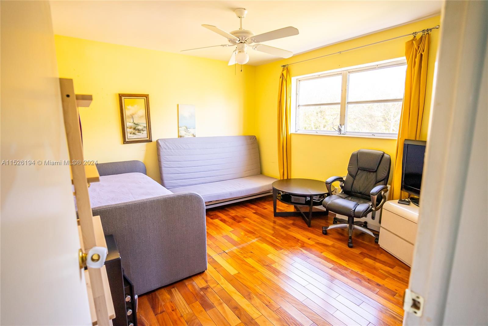 2444 Polk St 210, Hollywood, Florida 33020, 2 Bedrooms Bedrooms, ,1 BathroomBathrooms,Residential,For Sale,2444 Polk St 210,A11526194