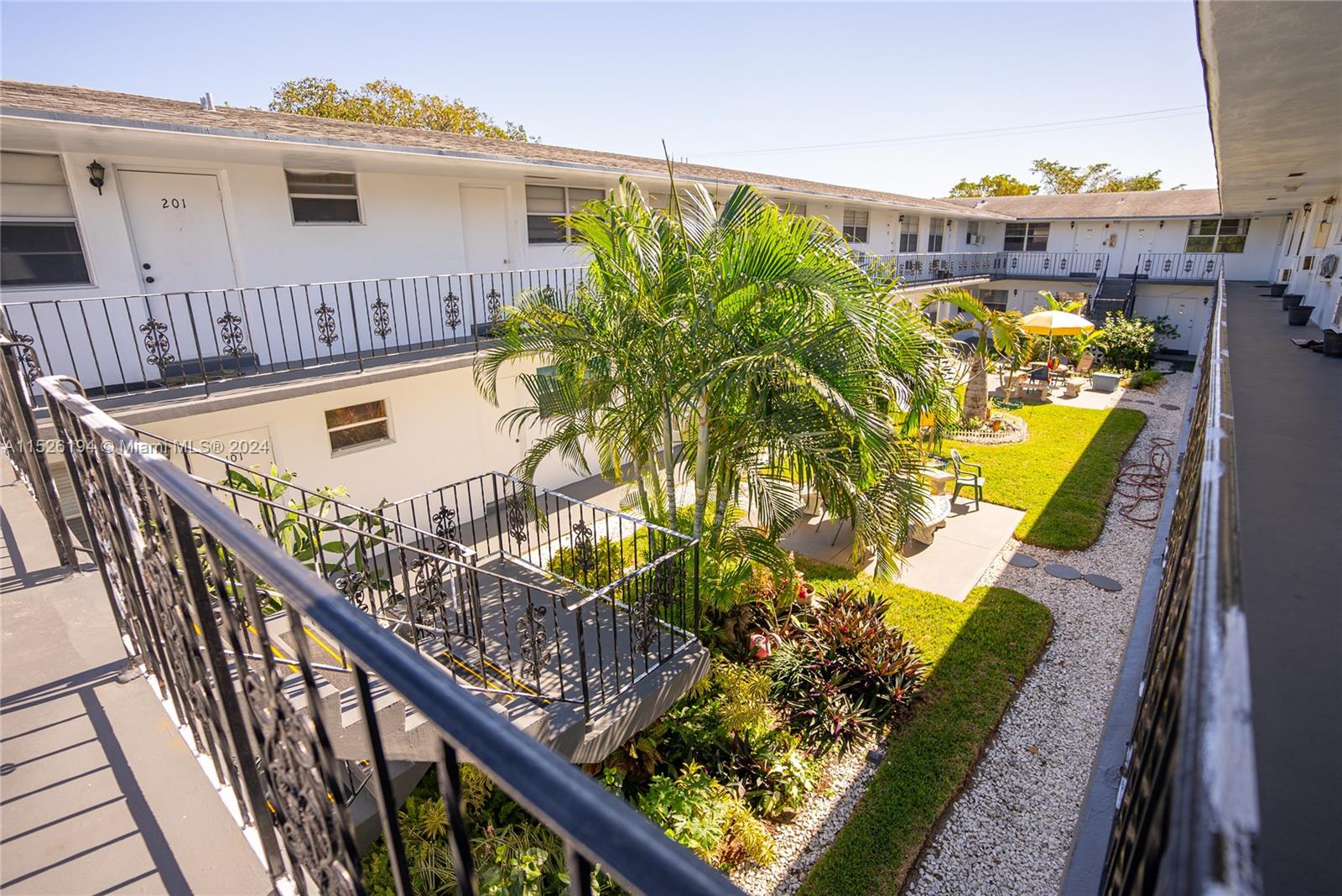 2444 Polk St 210, Hollywood, Florida 33020, 2 Bedrooms Bedrooms, ,1 BathroomBathrooms,Residential,For Sale,2444 Polk St 210,A11526194