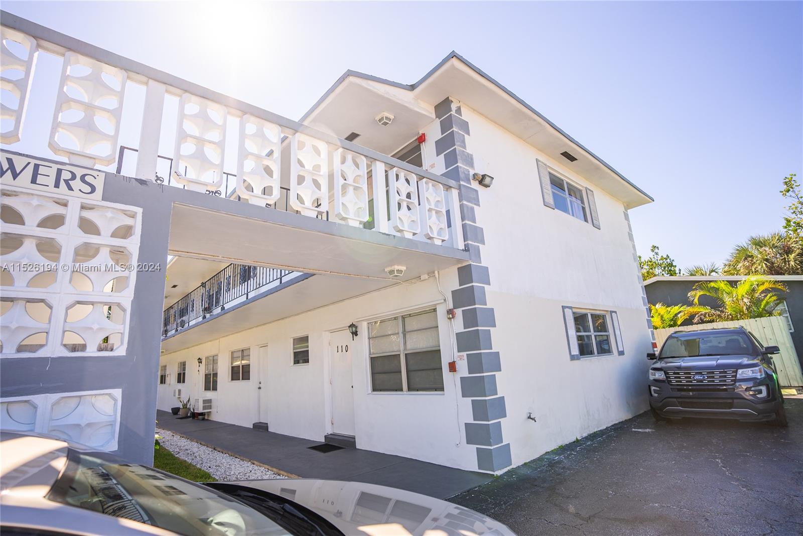 2444 Polk St 210, Hollywood, Florida 33020, 2 Bedrooms Bedrooms, ,1 BathroomBathrooms,Residential,For Sale,2444 Polk St 210,A11526194