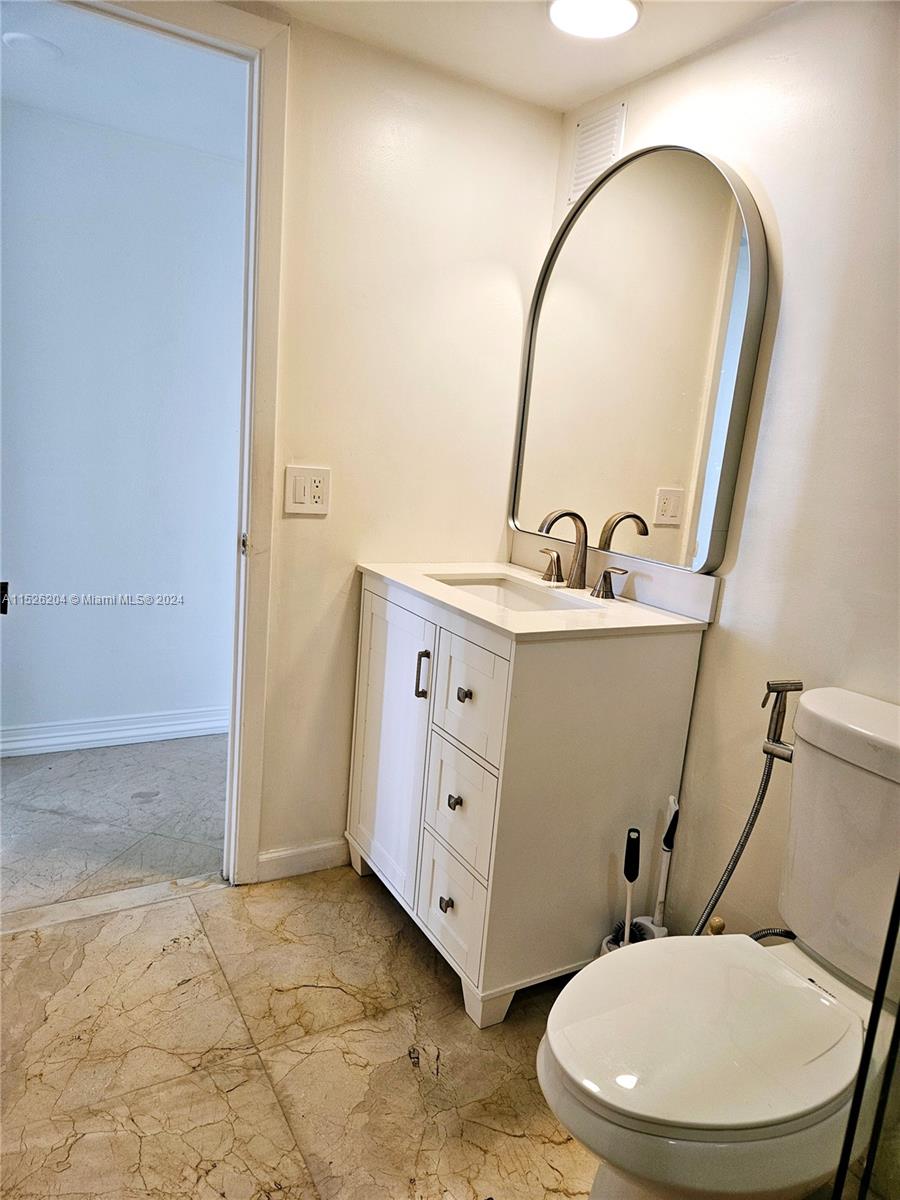 1833 S Ocean Dr 1403, Hallandale Beach, Florida 33009, 2 Bedrooms Bedrooms, ,2 BathroomsBathrooms,Residential,For Sale,1833 S Ocean Dr 1403,A11526204