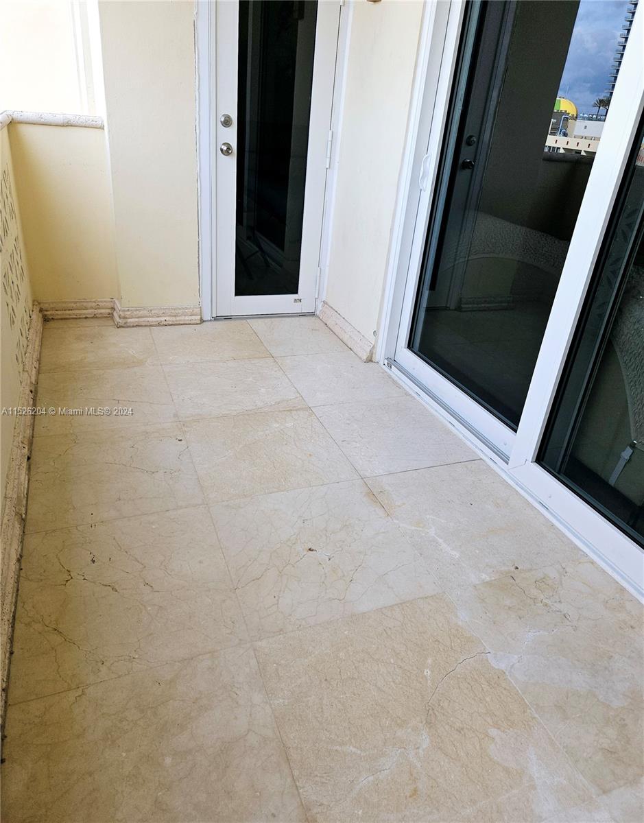 1833 S Ocean Dr 1403, Hallandale Beach, Florida 33009, 2 Bedrooms Bedrooms, ,2 BathroomsBathrooms,Residential,For Sale,1833 S Ocean Dr 1403,A11526204