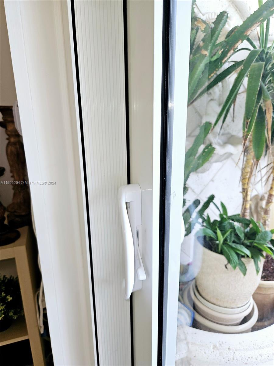 1833 S Ocean Dr 1403, Hallandale Beach, Florida 33009, 2 Bedrooms Bedrooms, ,2 BathroomsBathrooms,Residential,For Sale,1833 S Ocean Dr 1403,A11526204