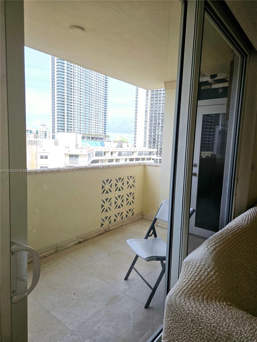 1833 S Ocean Dr 1403, Hallandale Beach, Florida 33009, 2 Bedrooms Bedrooms, ,2 BathroomsBathrooms,Residential,For Sale,1833 S Ocean Dr 1403,A11526204