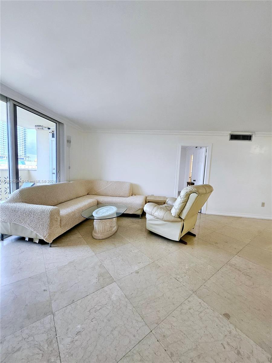 1833 S Ocean Dr 1403, Hallandale Beach, Florida 33009, 2 Bedrooms Bedrooms, ,2 BathroomsBathrooms,Residential,For Sale,1833 S Ocean Dr 1403,A11526204