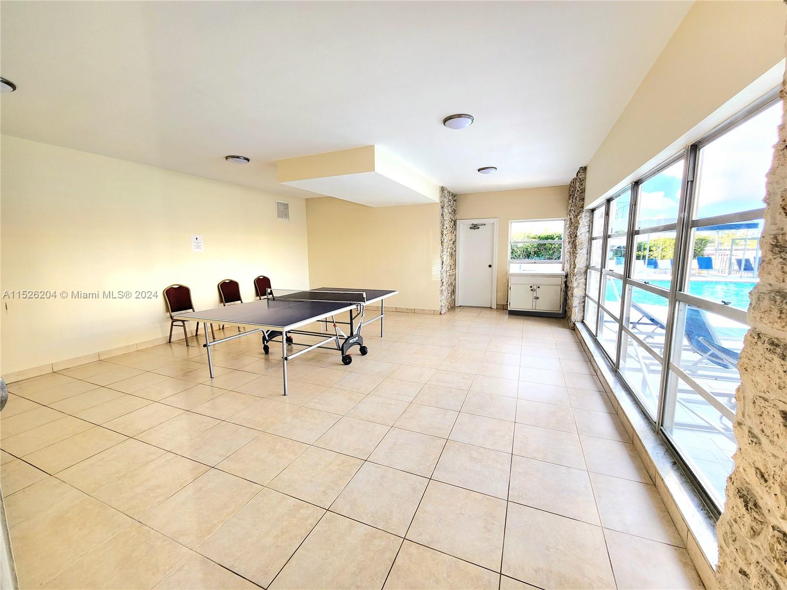 1833 S Ocean Dr 1403, Hallandale Beach, Florida 33009, 2 Bedrooms Bedrooms, ,2 BathroomsBathrooms,Residential,For Sale,1833 S Ocean Dr 1403,A11526204