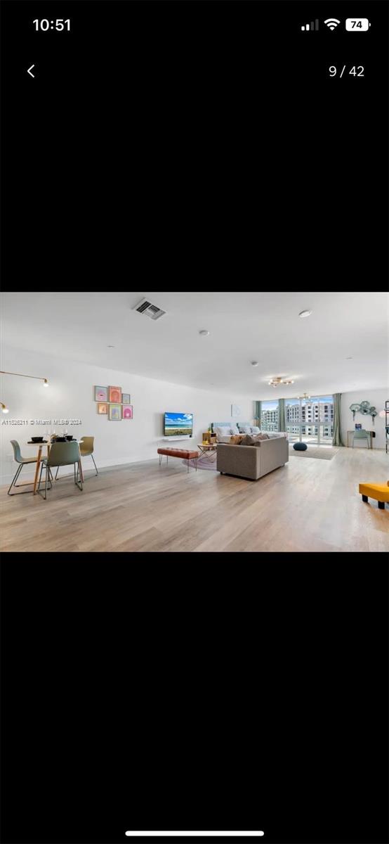 Miami, FL, 33180 United States, ,1 BathroomBathrooms,Residential,For Sale,A11526211