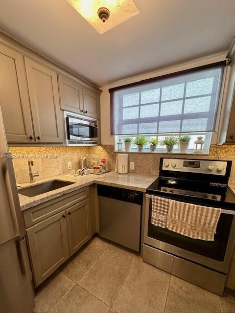 1211 Pennsylvania Ave F1, Miami Beach, Florida 33139, 1 Bedroom Bedrooms, ,2 BathroomsBathrooms,Residential,For Sale,1211 Pennsylvania Ave F1,A11526234