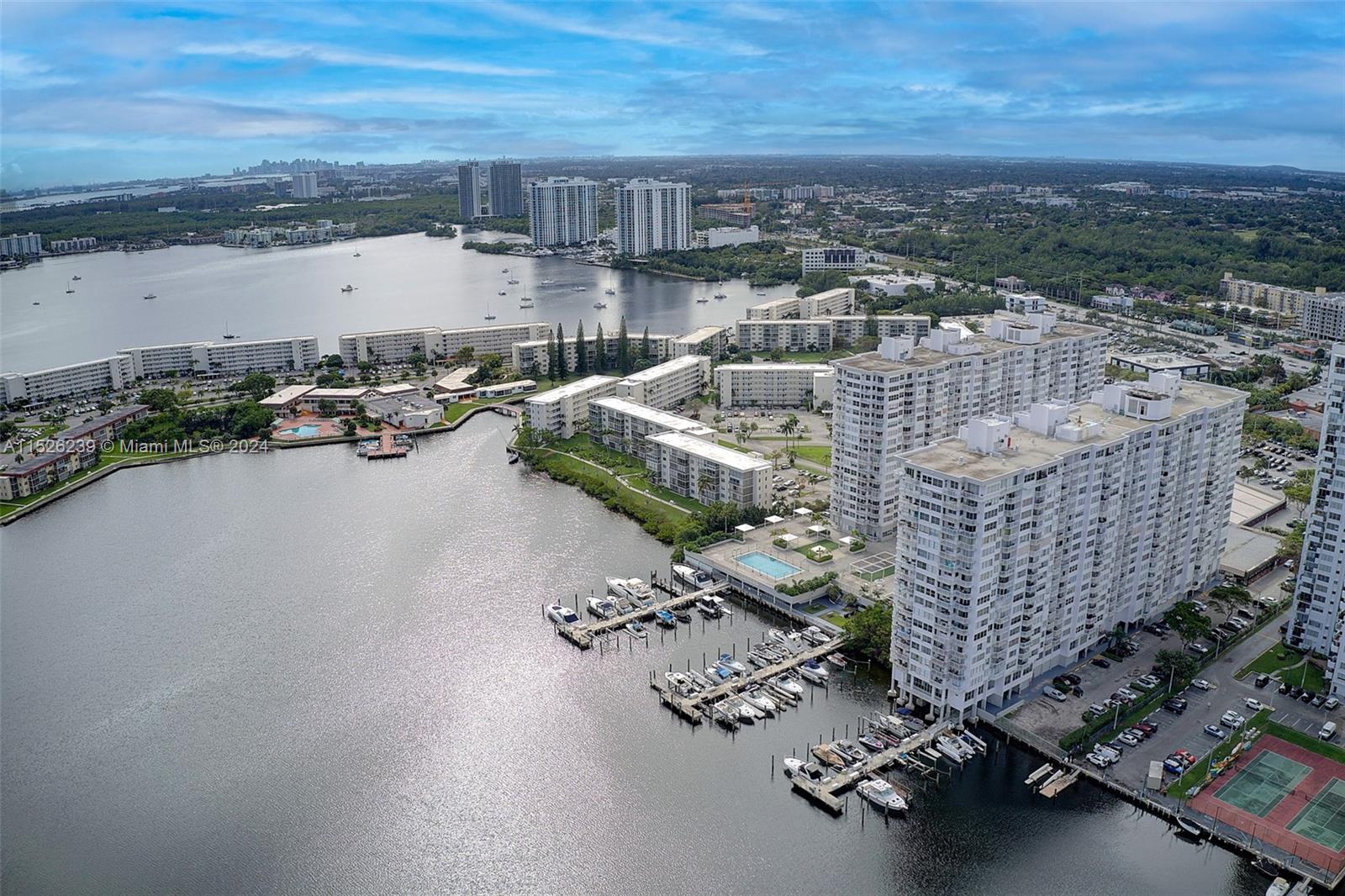 2780 183rd St, Aventura, FL, 33160 United States, 2 Bedrooms Bedrooms, ,2 BathroomsBathrooms,Residential,For Sale,183rd St,A11526239