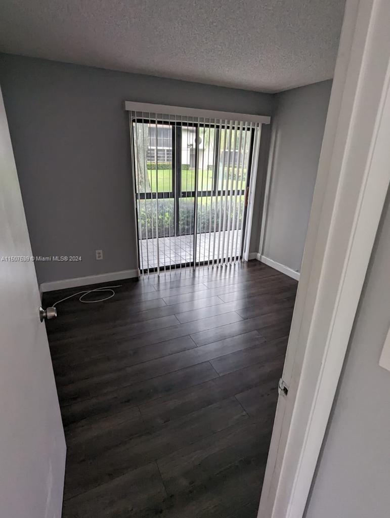 10769 W Clairmont Cir 102, Tamarac, Florida 33321, 2 Bedrooms Bedrooms, ,2 BathroomsBathrooms,Residentiallease,For Rent,10769 W Clairmont Cir 102,A11507539
