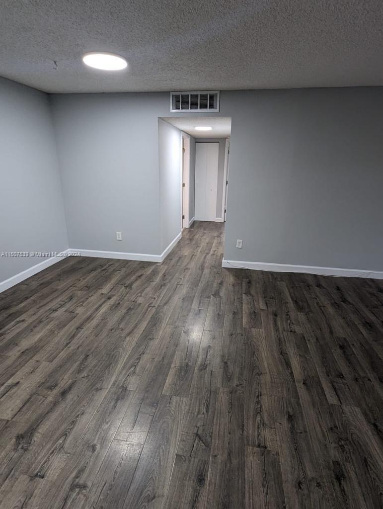 10769 W Clairmont Cir 102, Tamarac, Florida 33321, 2 Bedrooms Bedrooms, ,2 BathroomsBathrooms,Residentiallease,For Rent,10769 W Clairmont Cir 102,A11507539