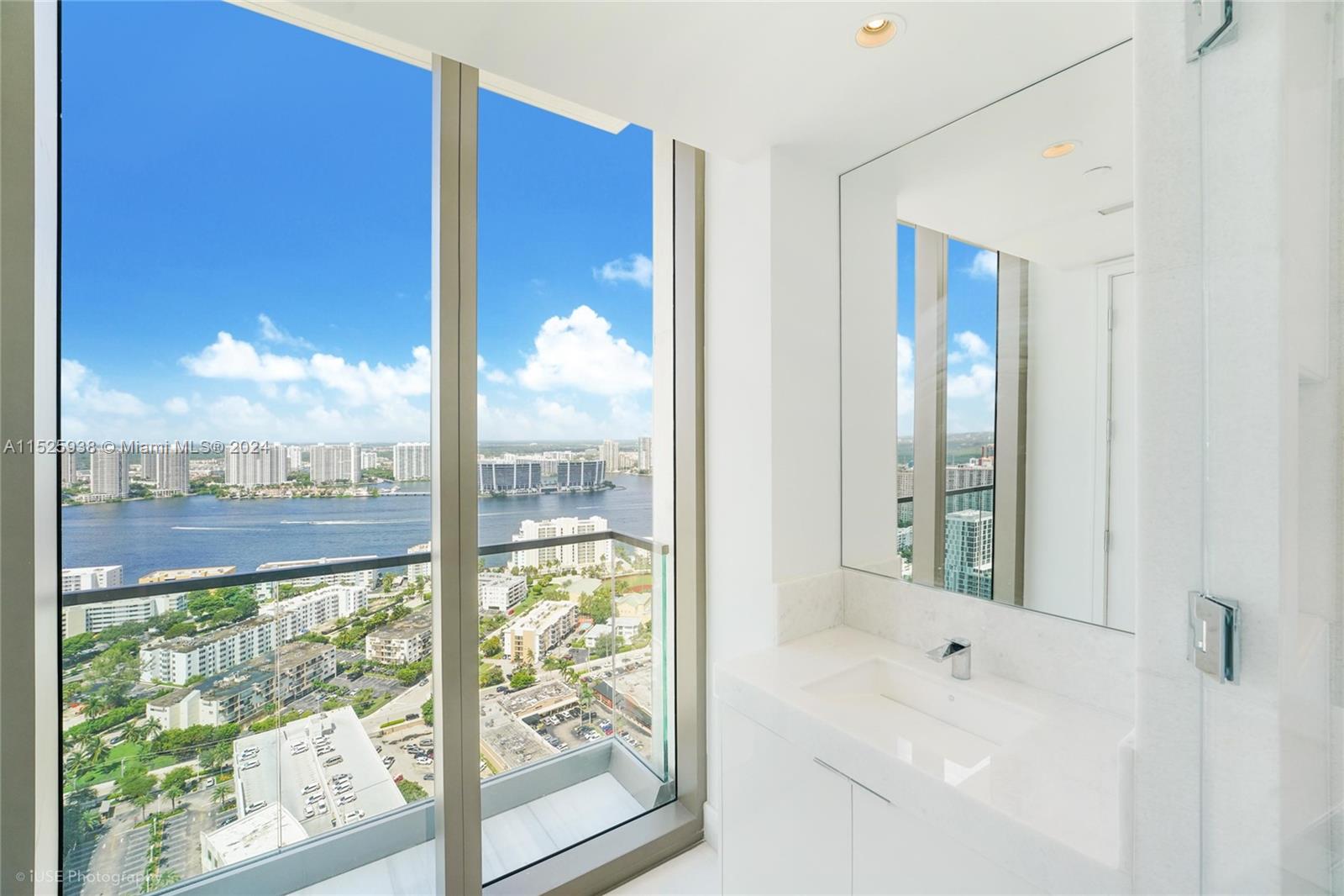 17975 collins ave, Sunny Isles Beach, FL, 33160 United States, 4 Bedrooms Bedrooms, ,4 BathroomsBathrooms,Residential,For Sale,collins ave,A11525938