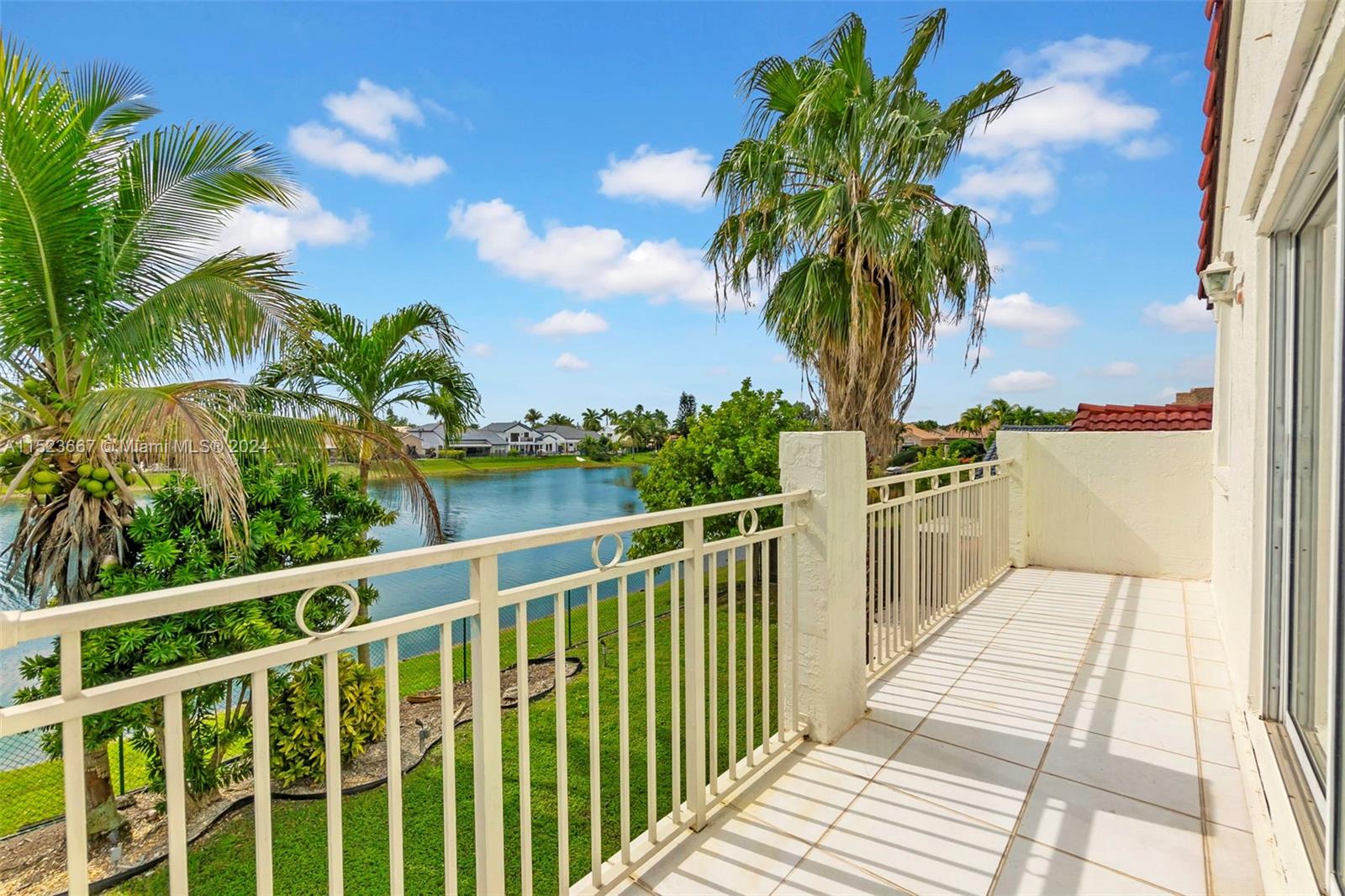 16064 SW 83rd Ter, Miami, Florida 33193, 4 Bedrooms Bedrooms, ,3 BathroomsBathrooms,Residential,For Sale,16064 SW 83rd Ter,A11523667