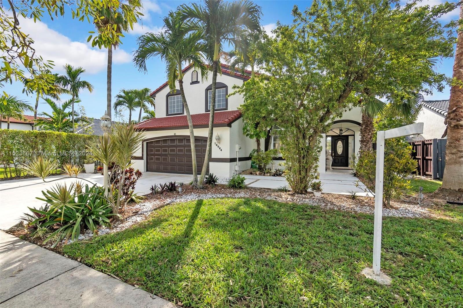 16064 SW 83rd Ter, Miami, Florida 33193, 4 Bedrooms Bedrooms, ,3 BathroomsBathrooms,Residential,For Sale,16064 SW 83rd Ter,A11523667