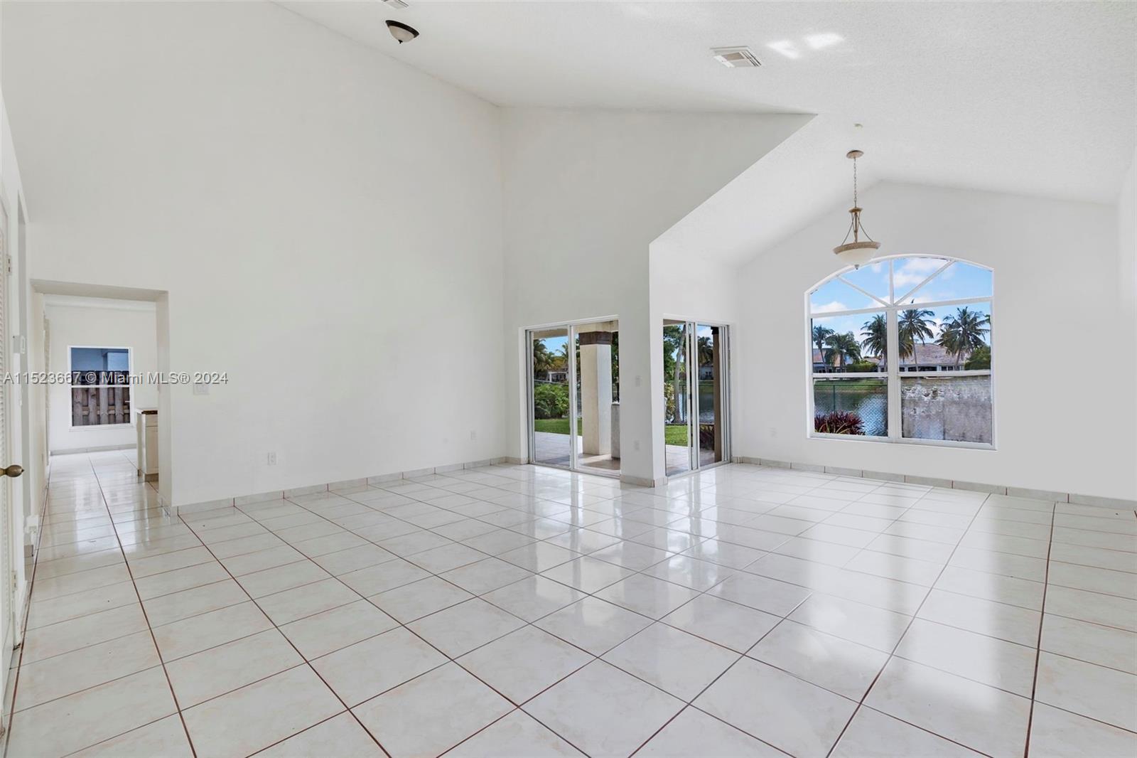 16064 SW 83rd Ter, Miami, Florida 33193, 4 Bedrooms Bedrooms, ,3 BathroomsBathrooms,Residential,For Sale,16064 SW 83rd Ter,A11523667