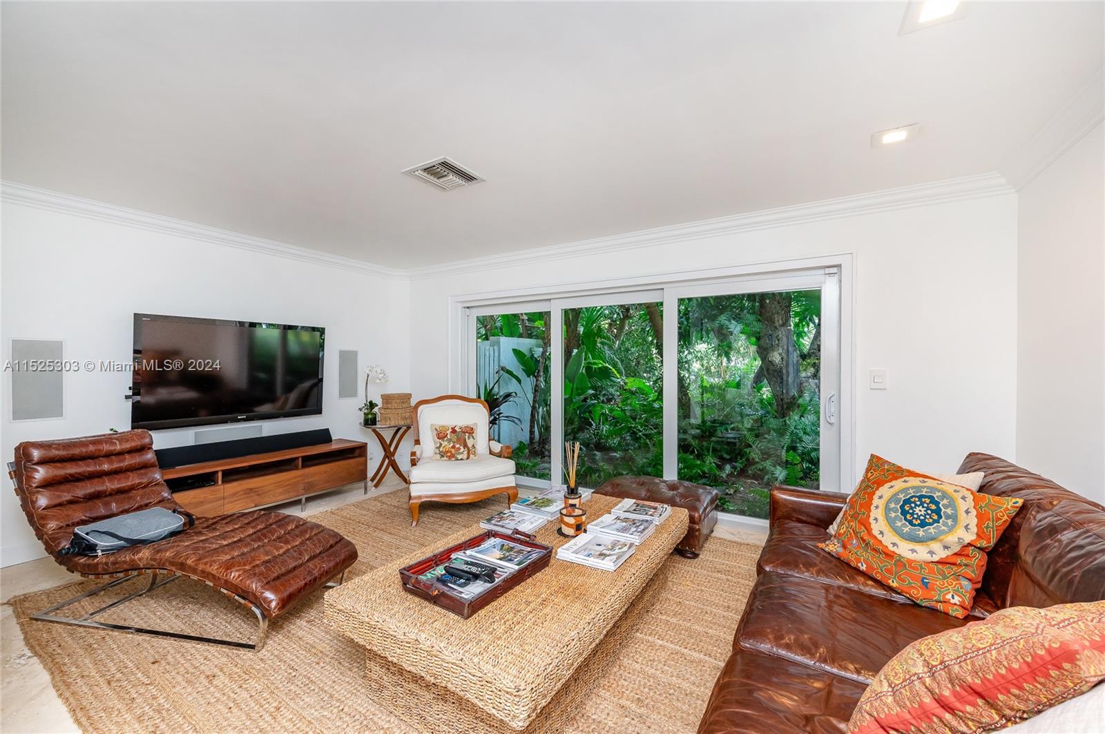 6320 132nd St, Pinecrest, FL, 33156 United States, 6 Bedrooms Bedrooms, ,5 BathroomsBathrooms,Residential,For Sale,132nd St,A11525303