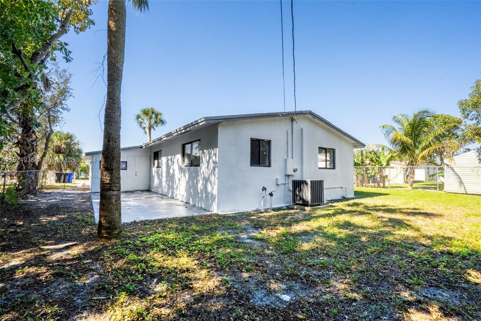 660 28th Dr, Fort Lauderdale, FL, 33312 United States, 4 Bedrooms Bedrooms, ,2 BathroomsBathrooms,Residential,For Sale,28th Dr,A11524933