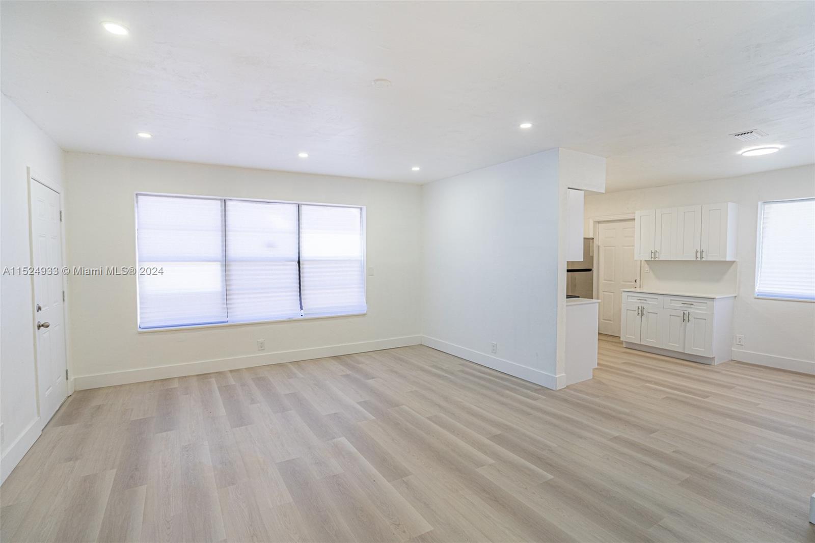 660 28th Dr, Fort Lauderdale, FL, 33312 United States, 4 Bedrooms Bedrooms, ,2 BathroomsBathrooms,Residential,For Sale,28th Dr,A11524933