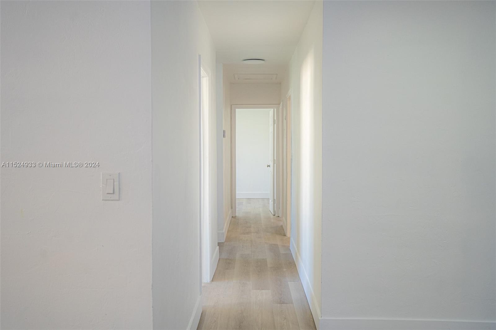 660 28th Dr, Fort Lauderdale, FL, 33312 United States, 4 Bedrooms Bedrooms, ,2 BathroomsBathrooms,Residential,For Sale,28th Dr,A11524933