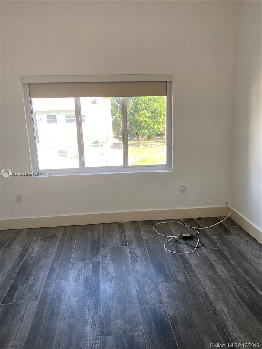 2500 NE 192nd St 6, Miami, Florida 33180, 1 Bedroom Bedrooms, ,1 BathroomBathrooms,Residentiallease,For Rent,2500 NE 192nd St 6,A11526304
