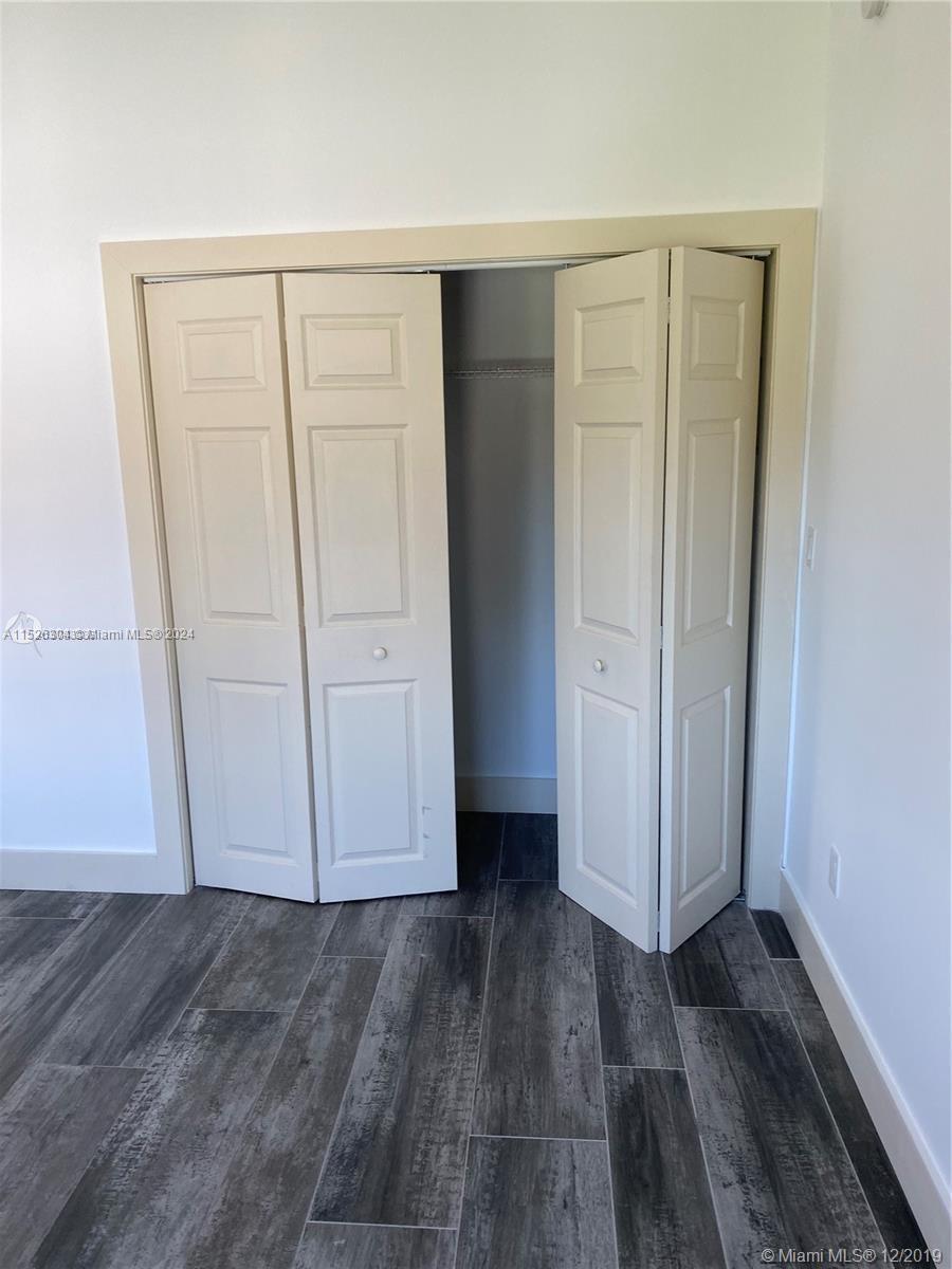 2500 NE 192nd St 6, Miami, Florida 33180, 1 Bedroom Bedrooms, ,1 BathroomBathrooms,Residentiallease,For Rent,2500 NE 192nd St 6,A11526304