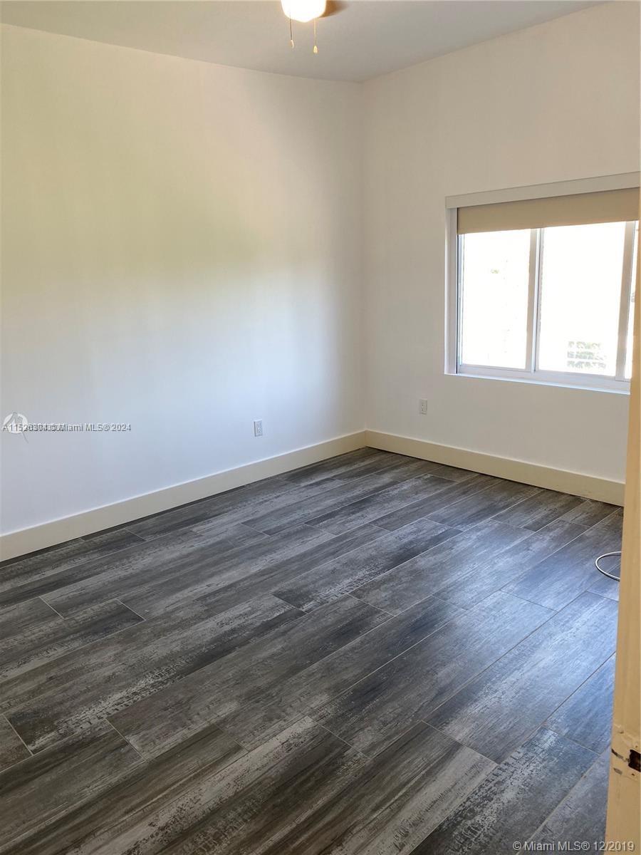 2500 NE 192nd St 6, Miami, Florida 33180, 1 Bedroom Bedrooms, ,1 BathroomBathrooms,Residentiallease,For Rent,2500 NE 192nd St 6,A11526304