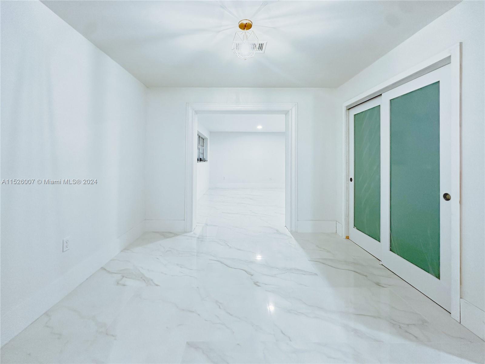 Coral Gables, Florida 33134, 3 Bedrooms Bedrooms, ,2 BathroomsBathrooms,Residential,For Sale,A11526007