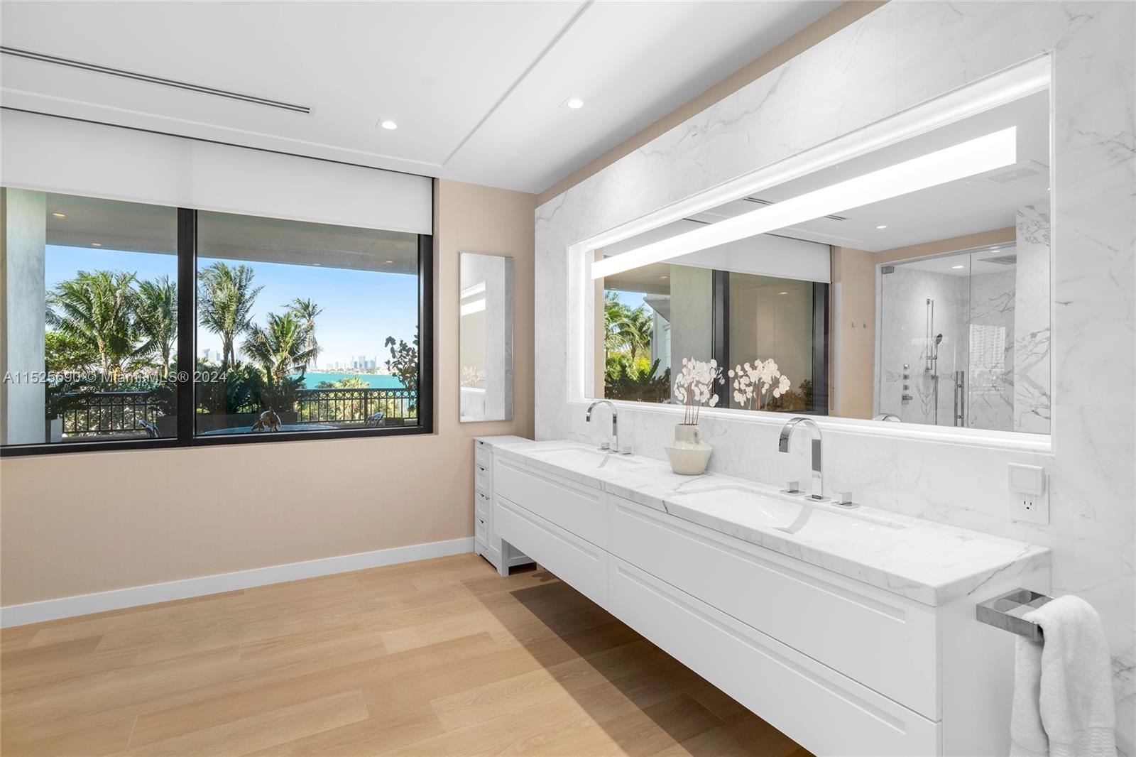 6800 Fisher Island Dr, Miami Beach, FL, 33109 United States, 4 Bedrooms Bedrooms, ,4 BathroomsBathrooms,Residential,For Sale,Fisher Island Dr,A11525690